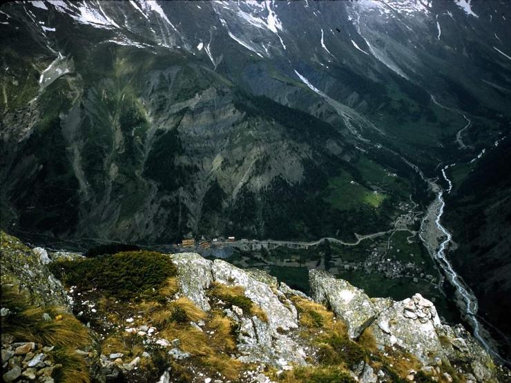 65 Mont Chetif and the valleys Photo #4
