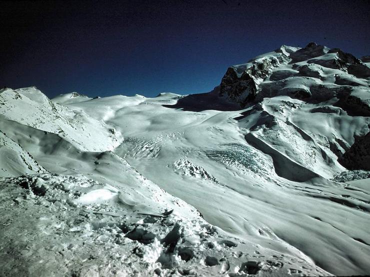 69 Skiing at Zermatt Photo #9